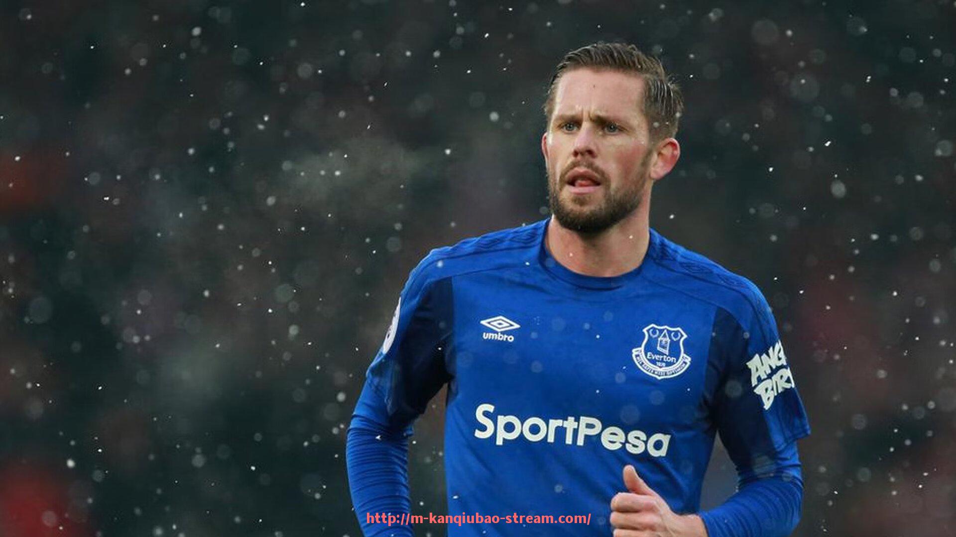 看球宝-犯规多发？世俱杯各位置球员遭遇犯规次数对比与防守强度分析